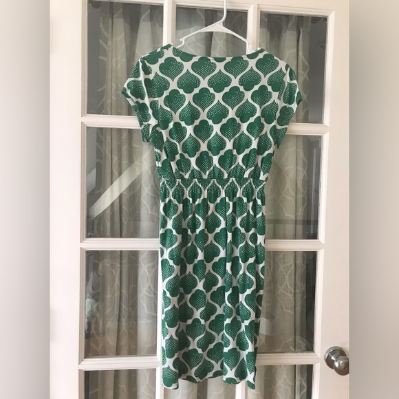 Boden size 8 green spades or lettuce type pattern excellent used condition - Picture 2 of 4